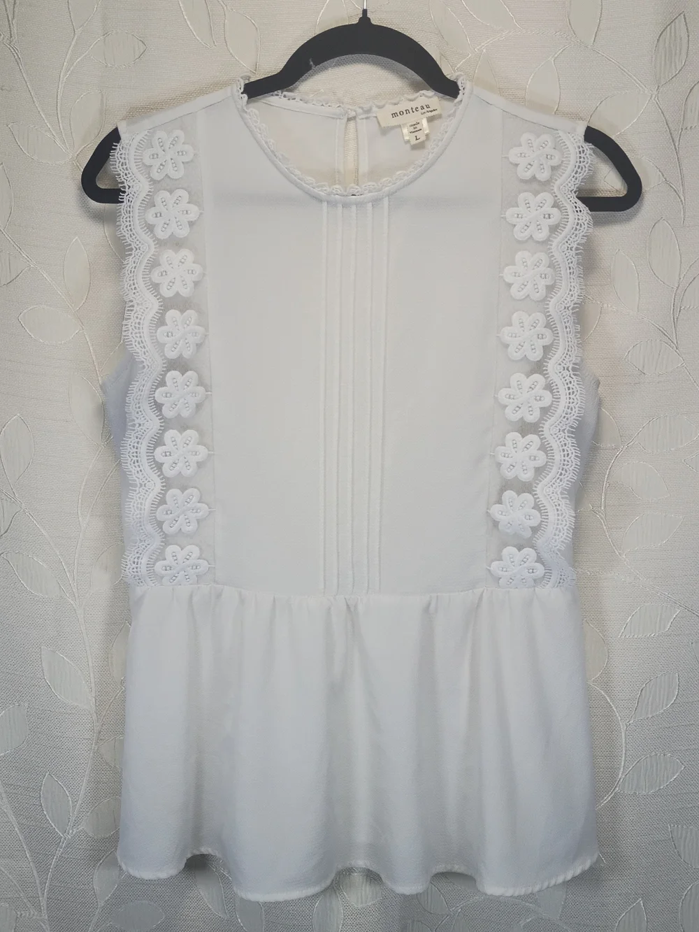 Monteau Los Angeles White Lace Peplum Blouse Size L